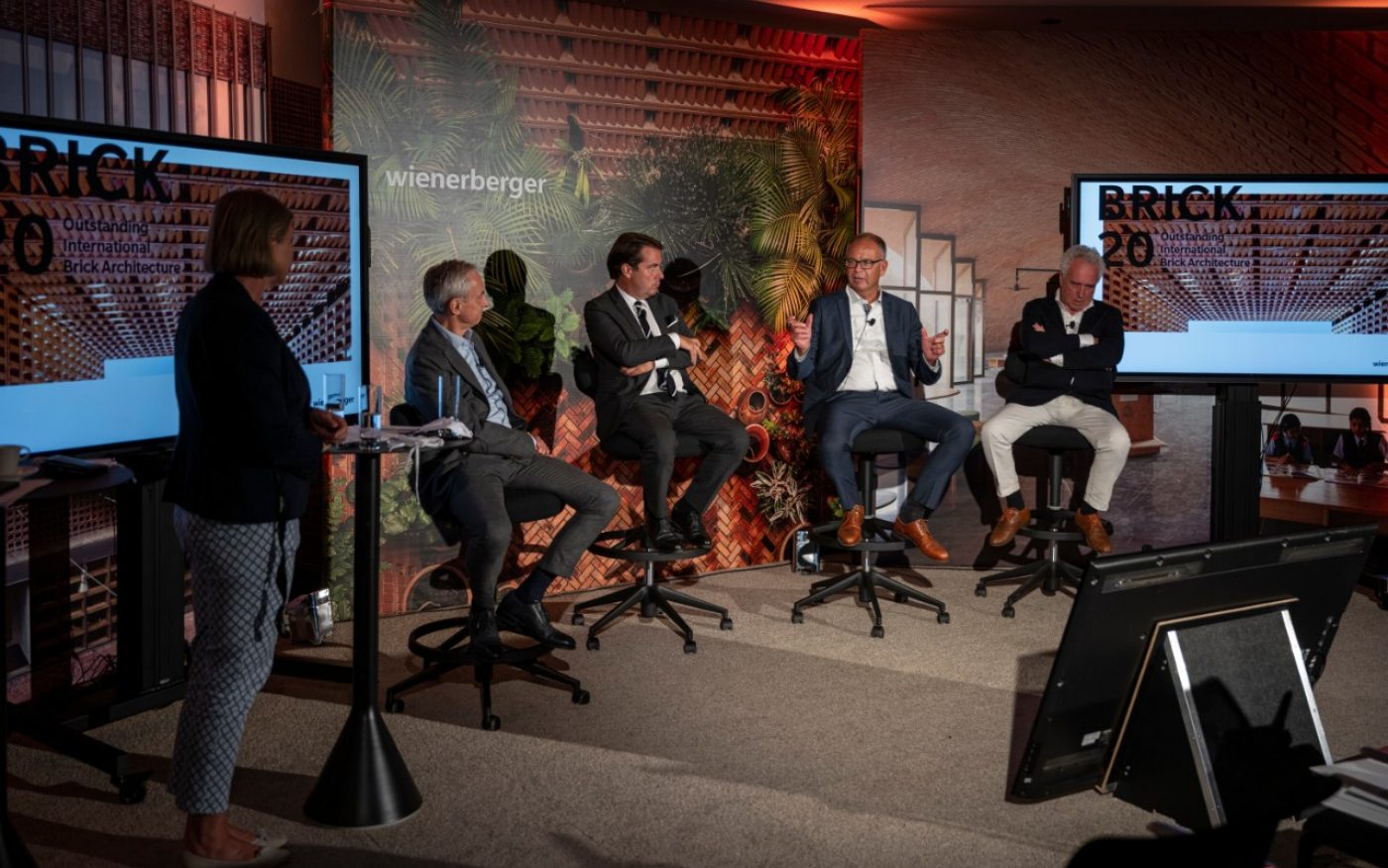 on stage: Barbara Enzinger, Ing. Michael Pech, Rainer Nowak, Heimo Scheuch, Prof. Dietmar Eberle