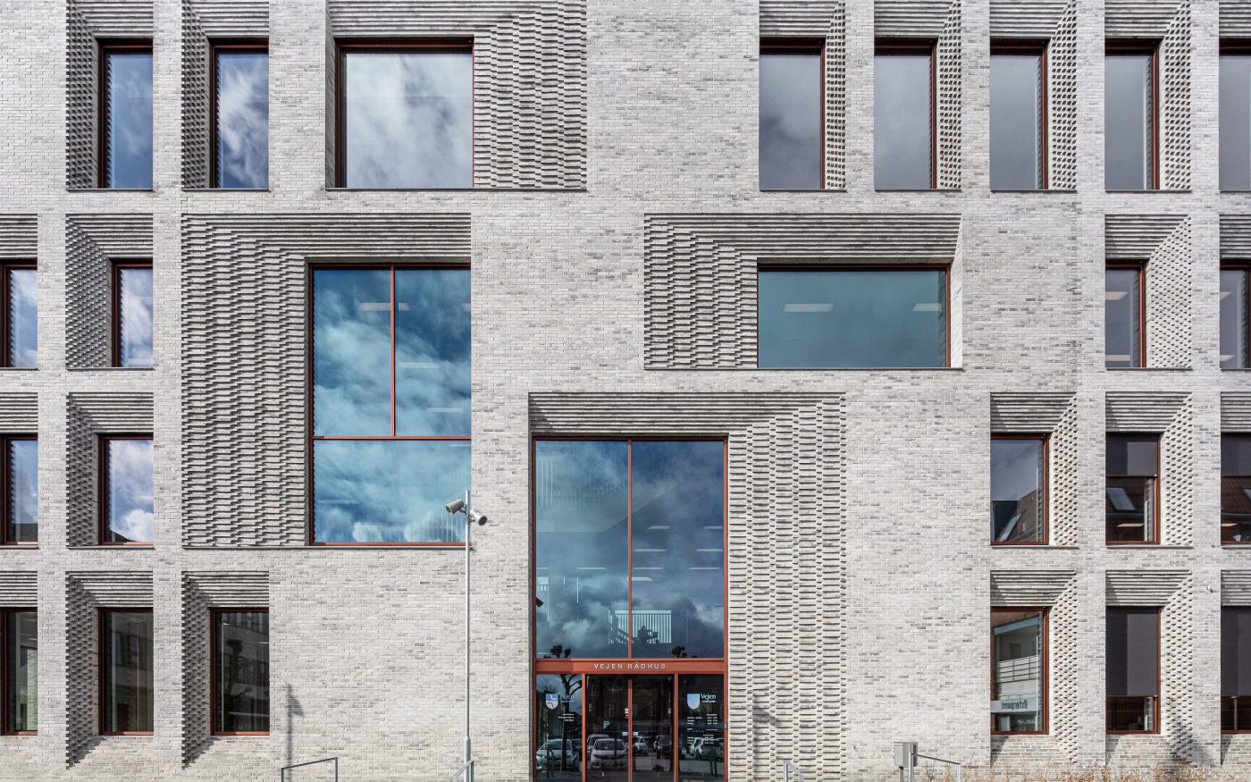 Vejen Town Hall. Brick Award 22 Category "Working together". Transform Aps. Outside view
