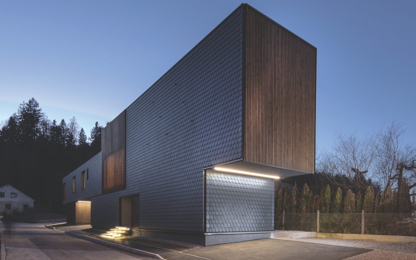 Hiša Celovška Tondach Bobrovec strešnik 