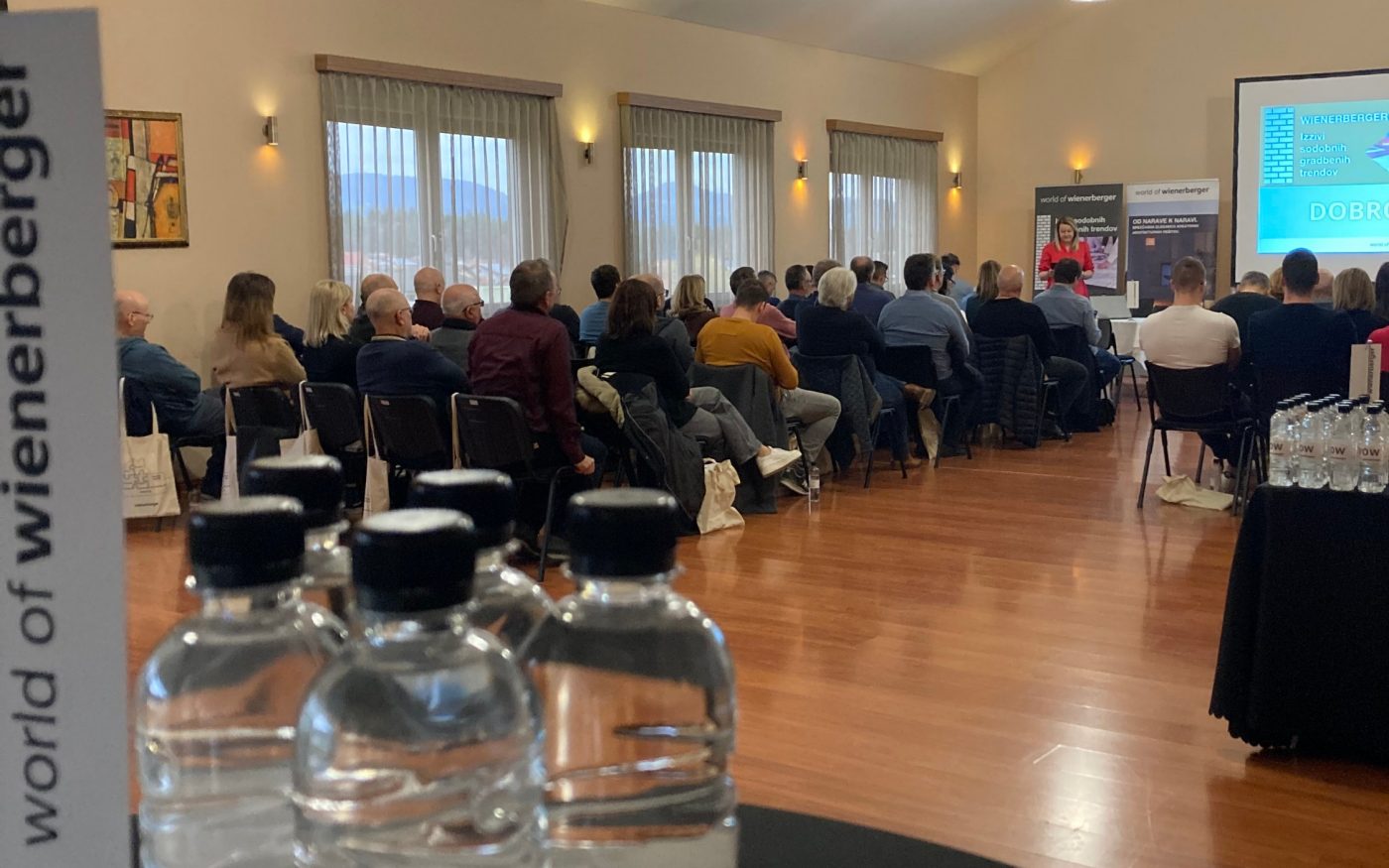 Polna dvorana udeležencev strokovnega srečanja - Hotel Draš, Maribor, Wienerberger