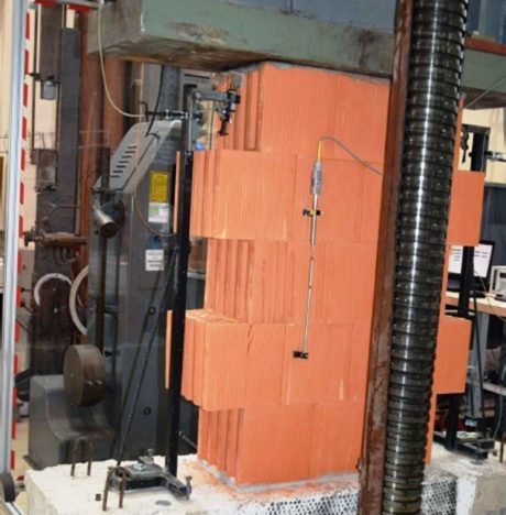 Opeka je negorljiva – z vidika požarne odpornosti je najvarnejši gradbeni material!