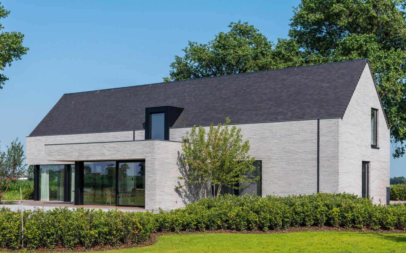 Terca fasadna opeka za zunanje in notranje stene