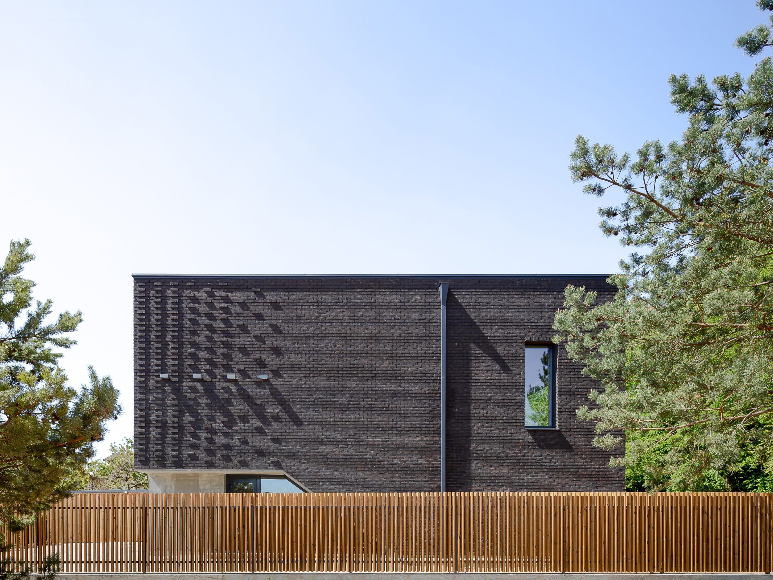 Sodobni referenčni objekt, Terca fasadna opeka