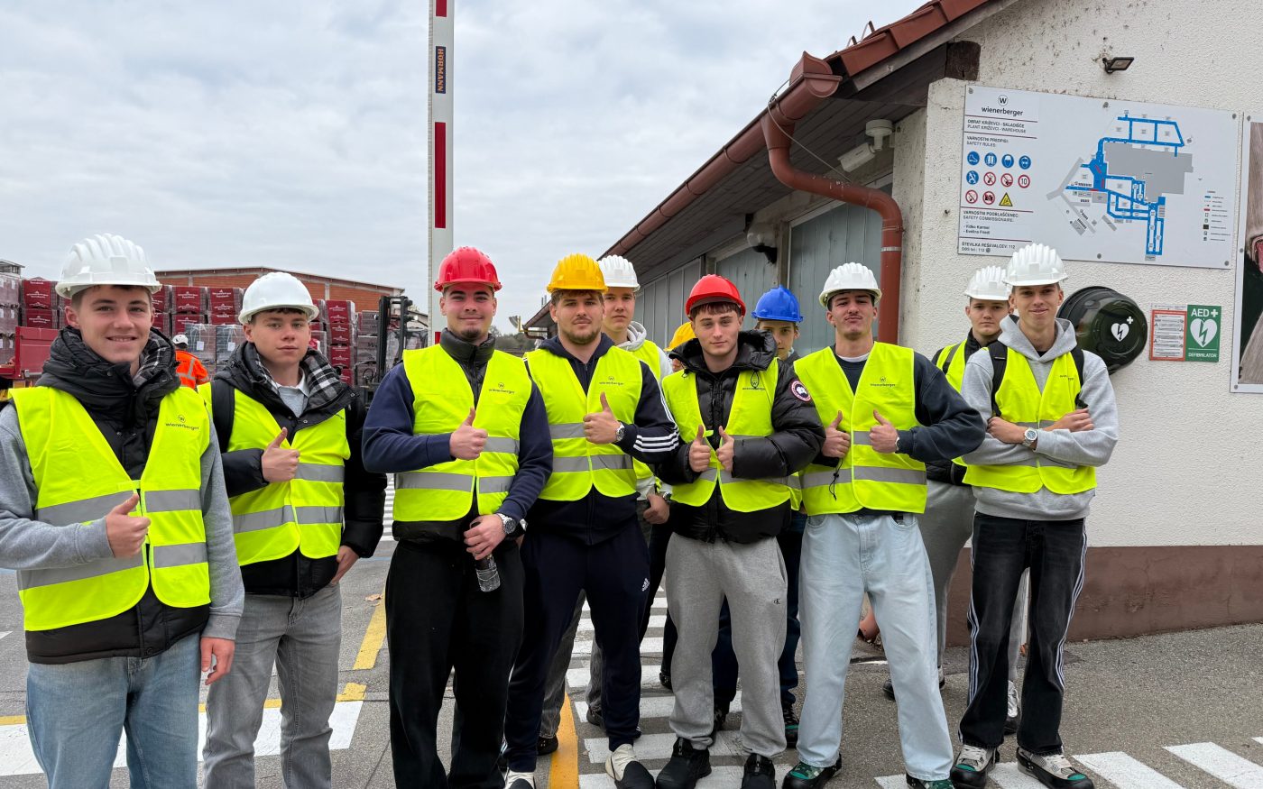 Obisk Srednje gradbene šole in gimnazije MB, 15.10.2025 (44 dijakov in 3 spremljevalci)