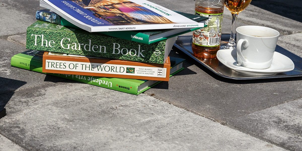 Knjige na tlakovcih  - wienerberger