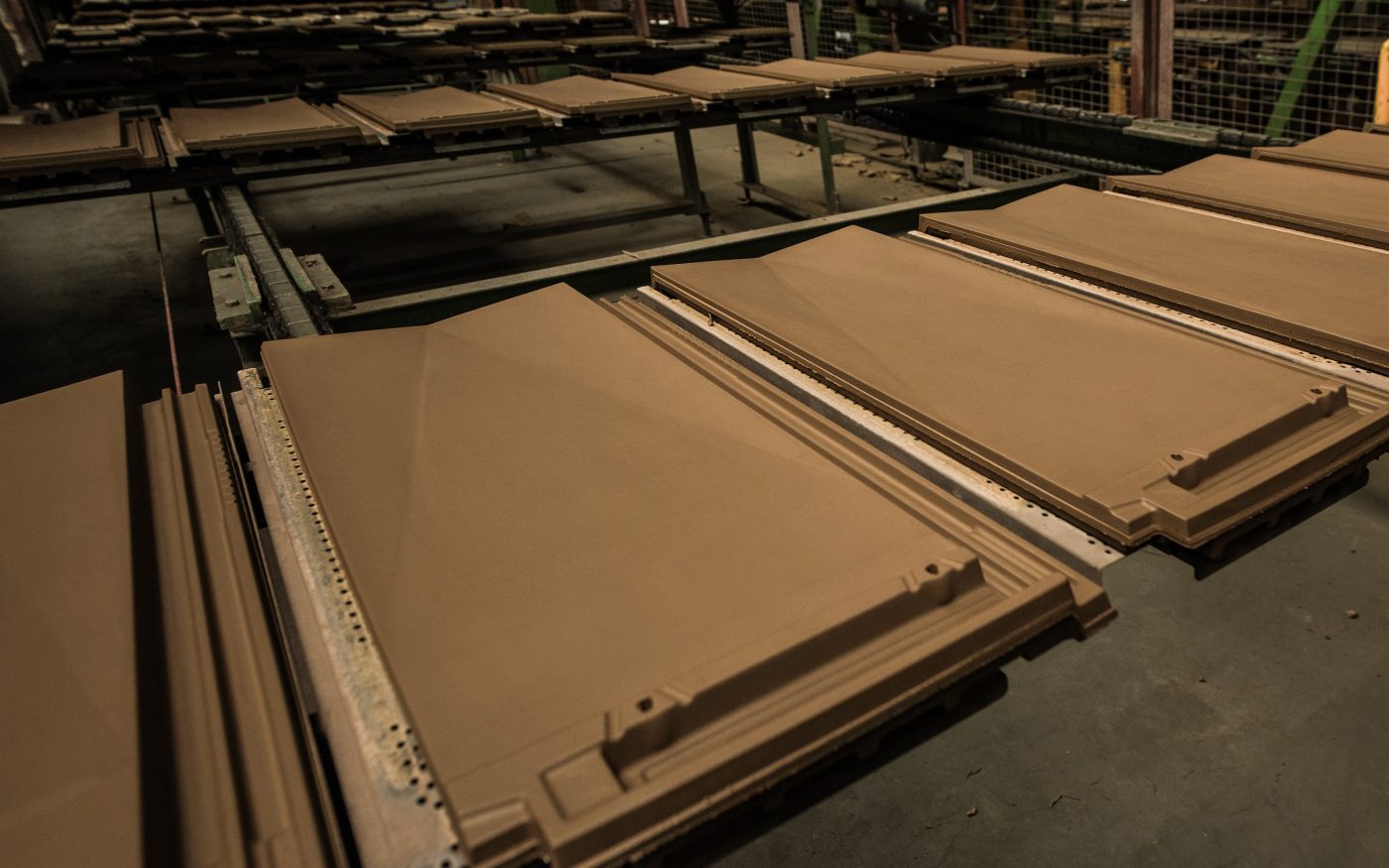 Proizvodnja Tondach V11 premium strešnika | wienerberger