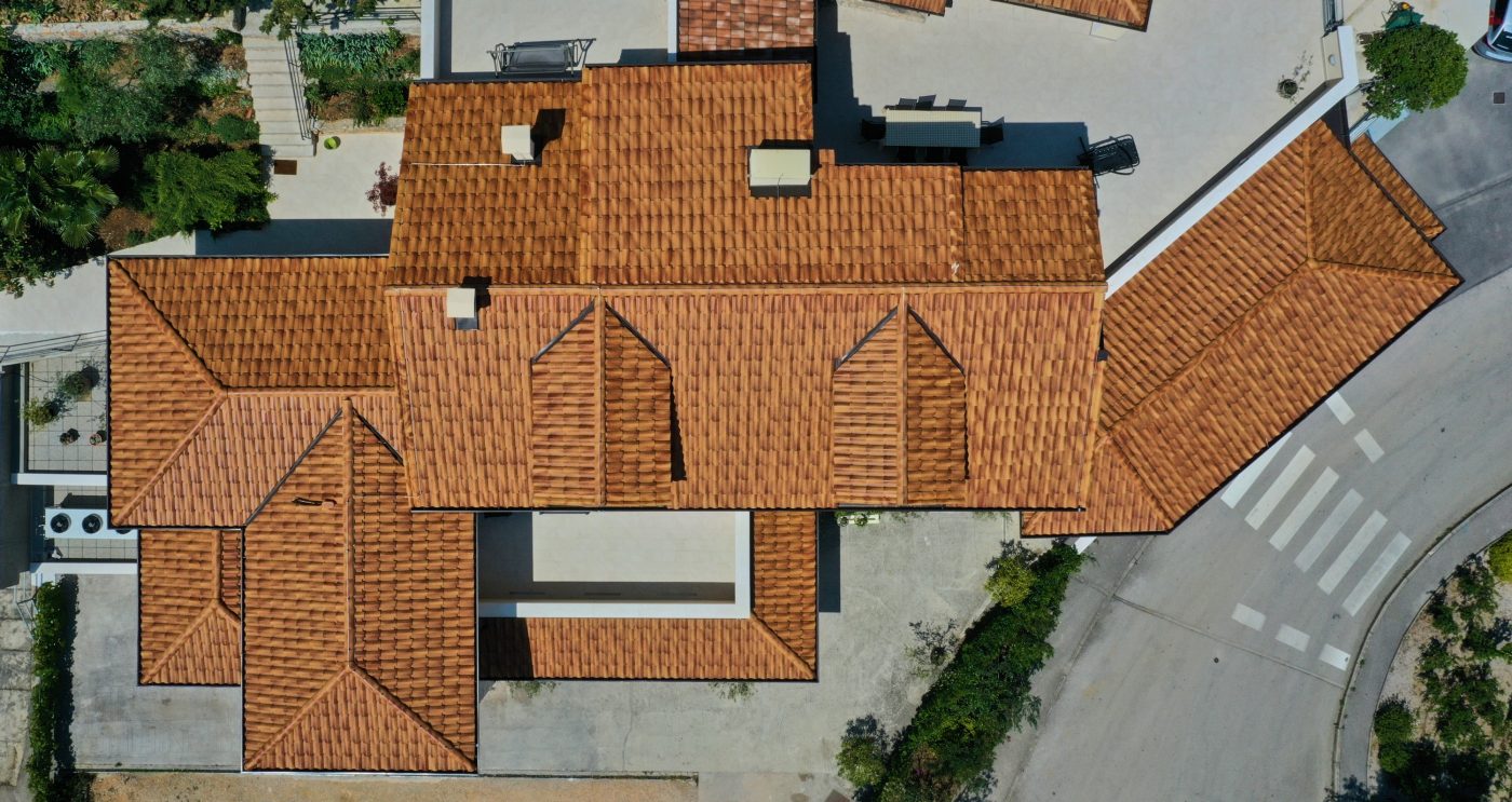 Moderna hiša s Tondach Veneton 11 strešniki