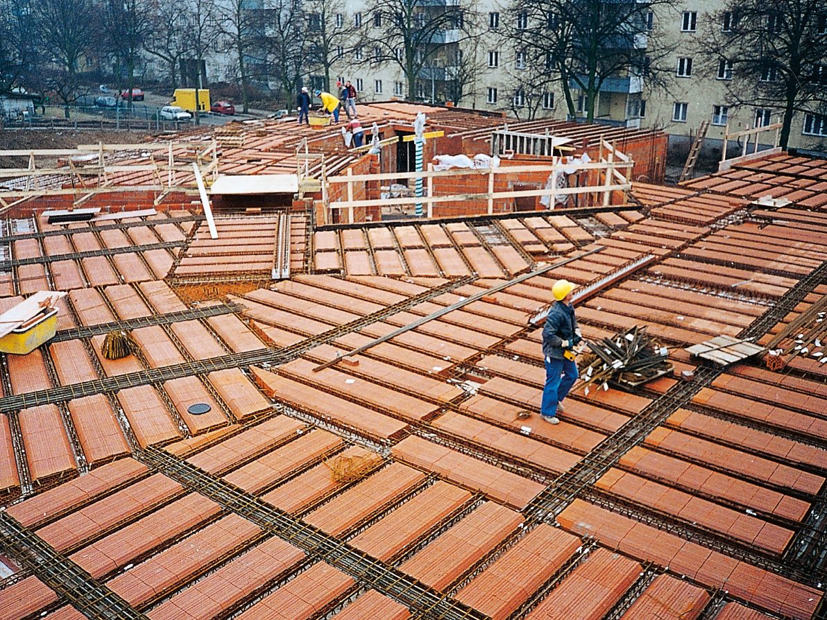 brick ceiling, roof, construction site, poroton, construction worker, overview
