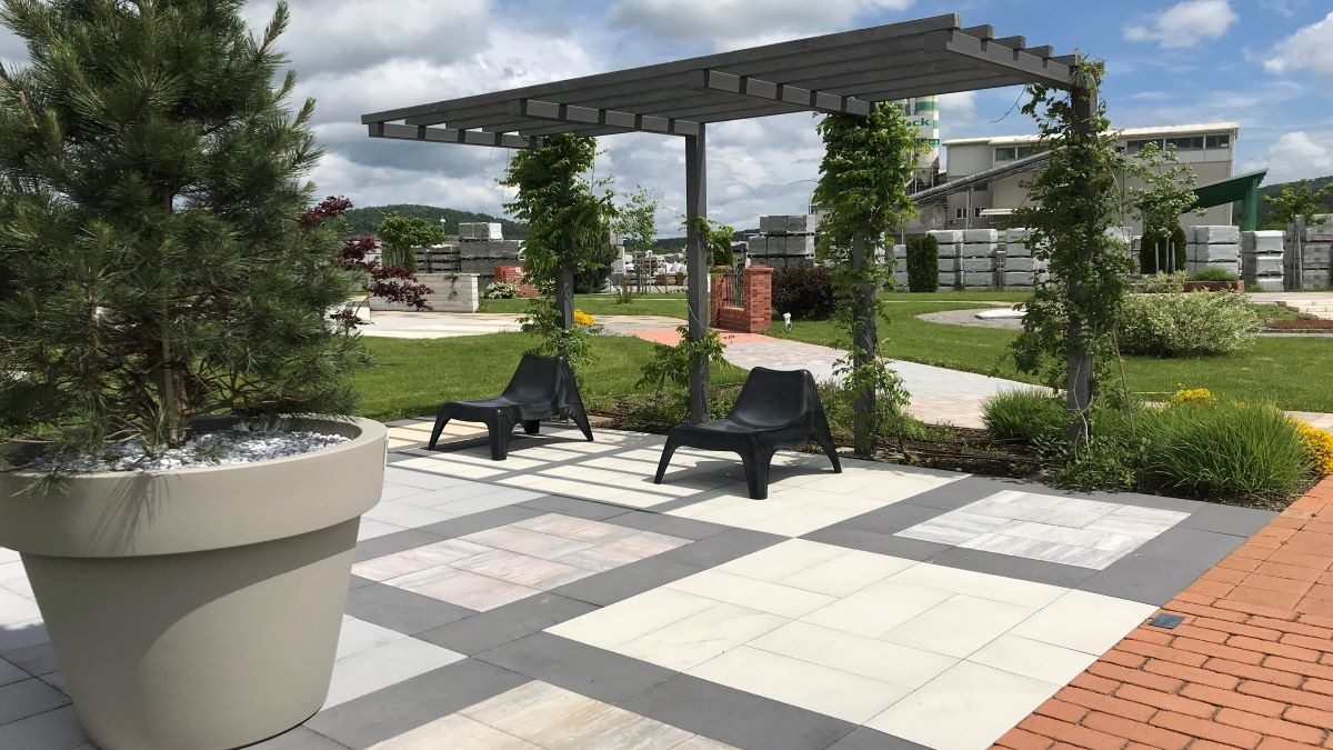 Semmelrock vzorčni vrt Ogulin