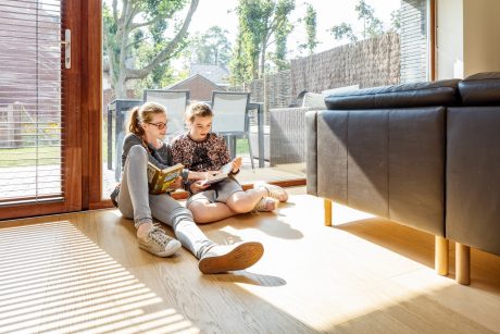 Residents of the Duurzame Wijk - children are reading